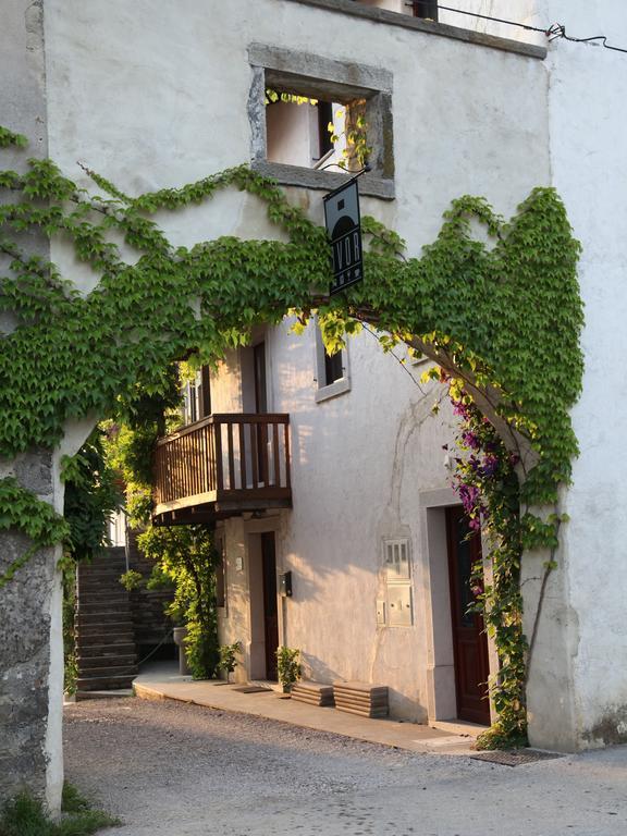 Boutique Hotel Dvor Доброво Экстерьер фото