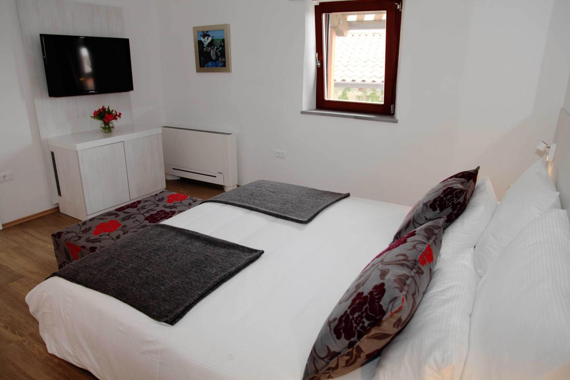 Boutique Hotel Dvor Доброво Номер фото