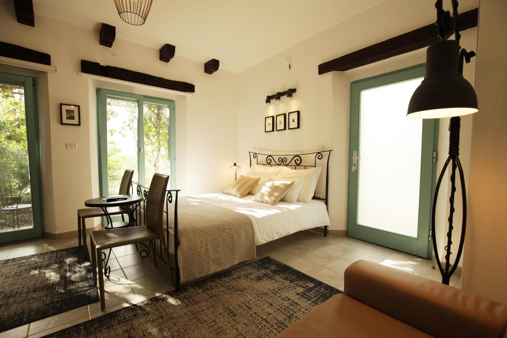 Boutique Hotel Dvor Доброво Экстерьер фото